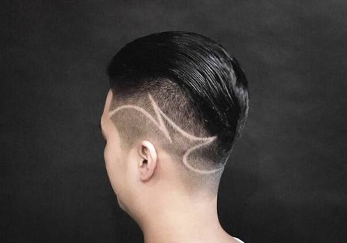 剃鬓角一时爽刮痕图案难倒造型师 男士头发两边刮痕图案设计去繁求简