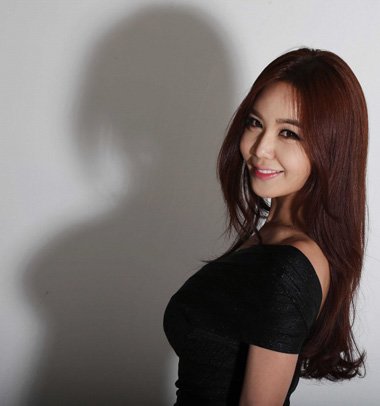 Ħ����ɫ��ôȾ Ů��Ħ�������Ⱦ��Ч��