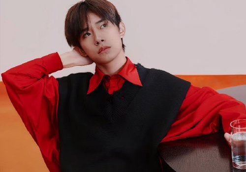 大学生头比较大适合剪什么头型 男生剪短发不愁不能修饰大头型