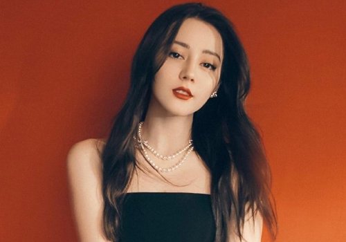 ���˺�ɫ���ȥ�μ���ᷢ����ô�� �д����������Ů�����Ƽ�