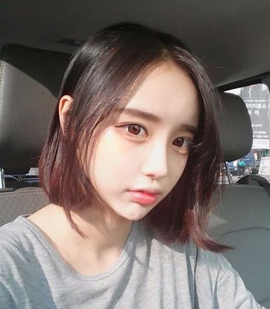 发尾外翘的短发发型 2023短发外翘