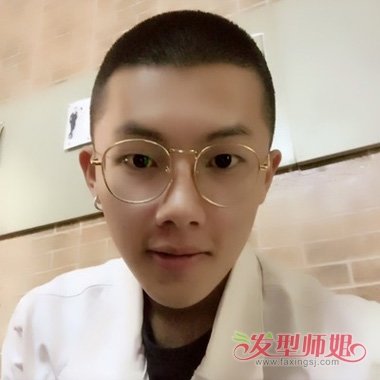 ����˧���������̴�ͷ������Ů�� ����˧���̷�Ϊ������������