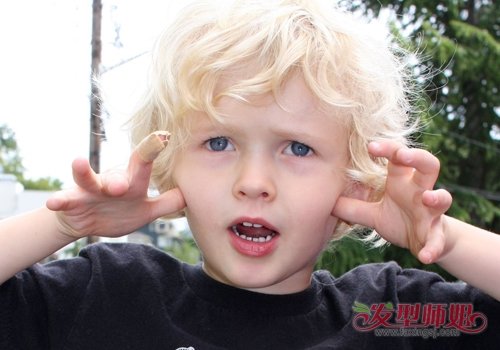 ���;���С�к�����������·ʯ �б�������ͼƬ��ȫ����ʱ�з���