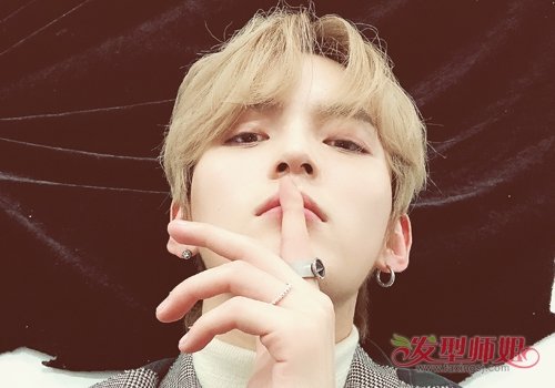 س첻ҵķ 24иȾɫ